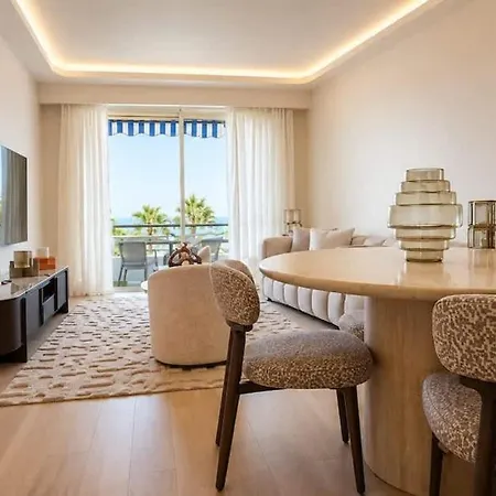Croisette Sea View 2 Bedrooms Cannes
