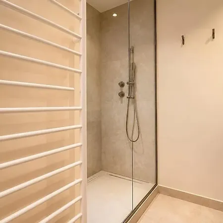 Croisette Sea View 2 Bedrooms *